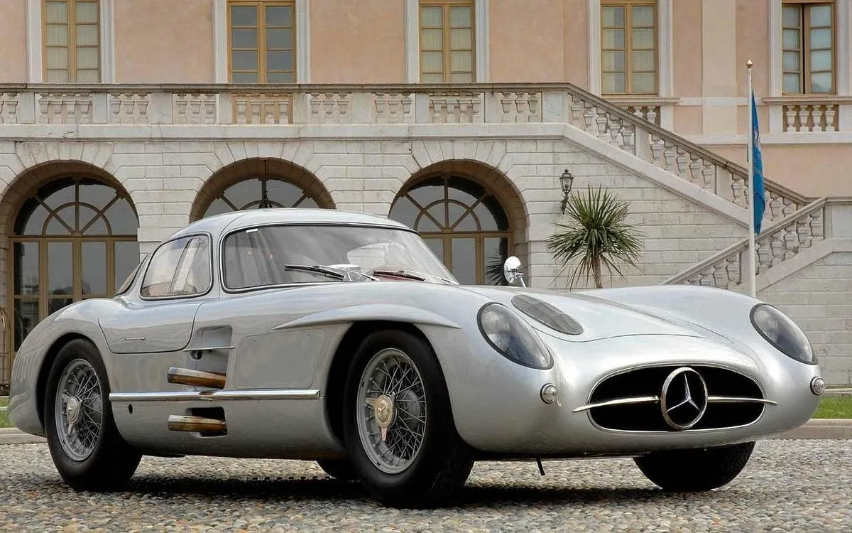 Zdjęcie Mercedes 300 SLR Uhlenhaut – historia, rekordowa cena i znaczenie