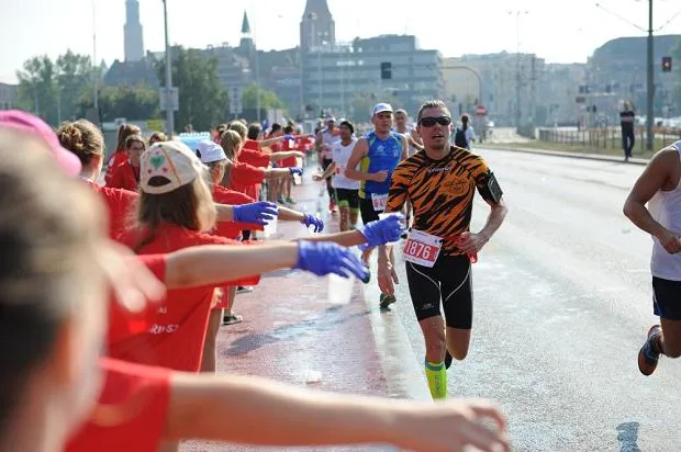 Zdjęcie Lista rzeczy które musisz zabrać na maraton: niezbędny ekwipunek biegacza