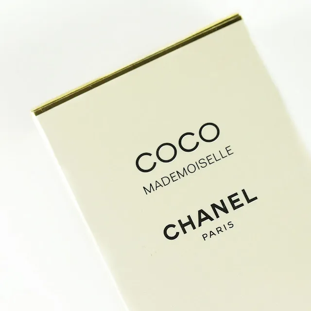 Zdjęcie Jak sprawdzić oryginalność perfum Chanel i uniknąć oszustw