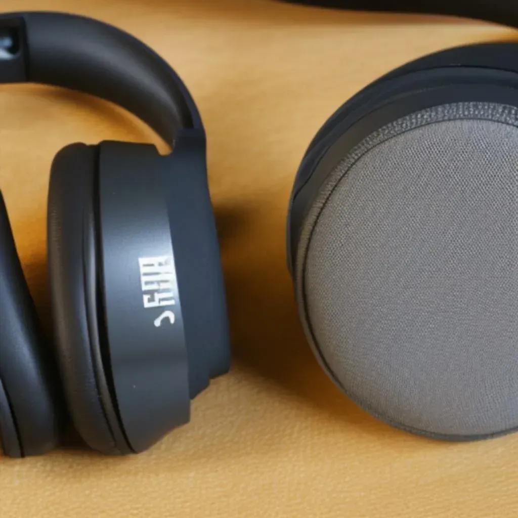 Zdjęcie Jak podłączyć słuchawki JBL do telefonu - proste kroki bez problemów