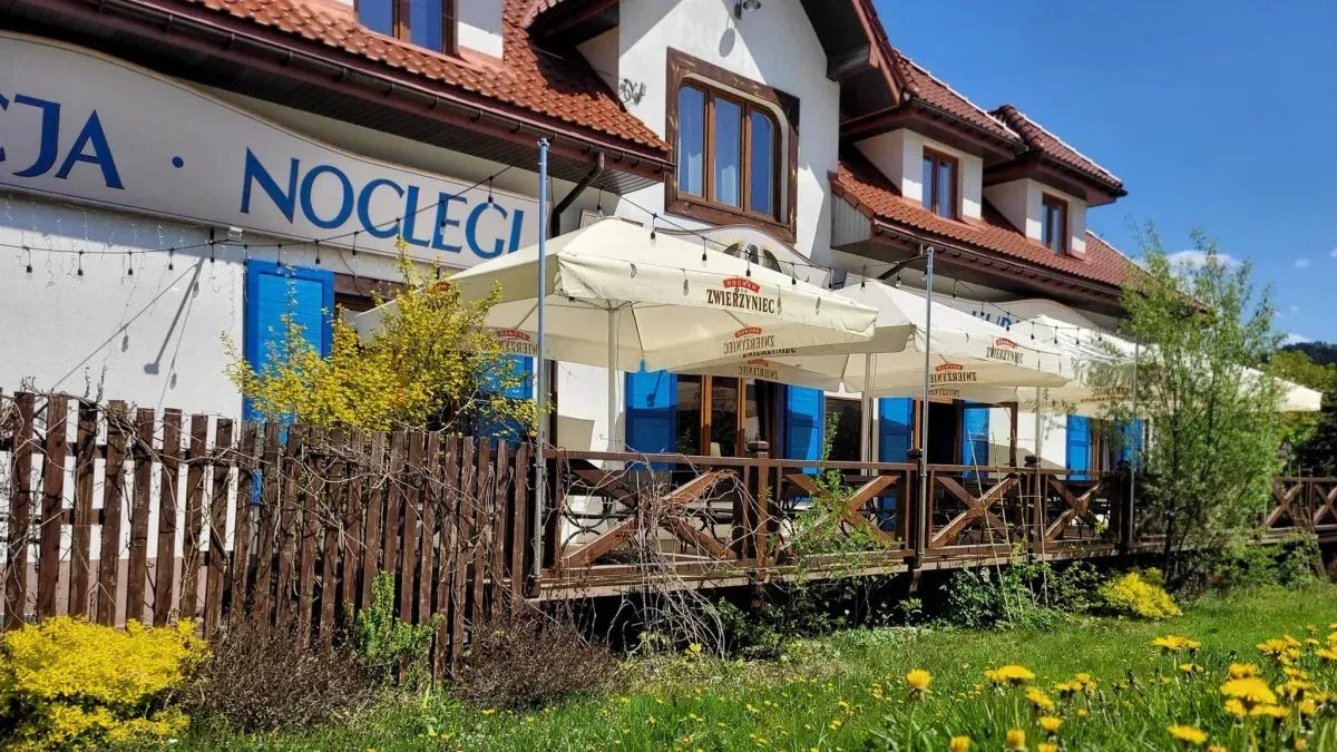 Zdjęcie Gdzie zjeść w Zwierzyńcu? Odkryj najlepsze lokale gastronomiczne