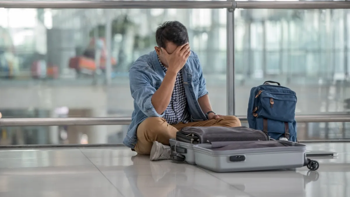 Zdjęcie Co można przewozić w bagażu podręcznym WizzAir - uniknij problemów na lotnisku