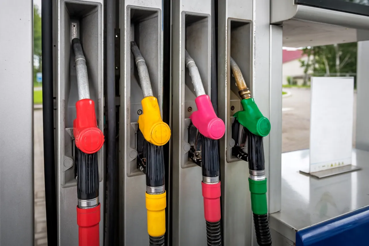 Zdjęcie Diesel to ropa czy benzyna - co wybrać dla lepszej efektywności?