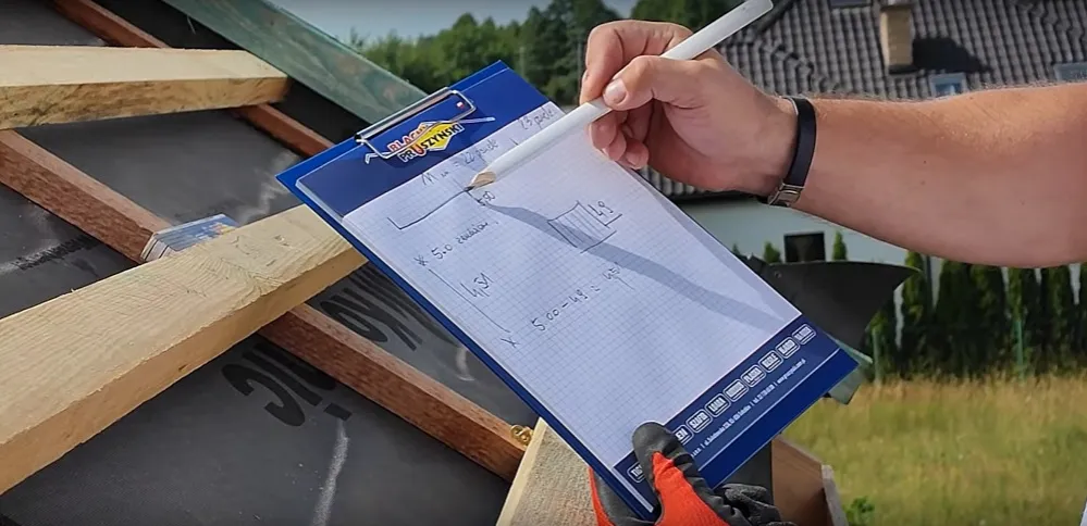 Zdjęcie Jak obliczyć powierzchnię dachu? Proste metody i praktyczne porady