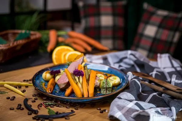 Zdjęcie Gdzie zjeść w Jeleniej Górze? Odkryj najlepsze lokale gastronomiczne