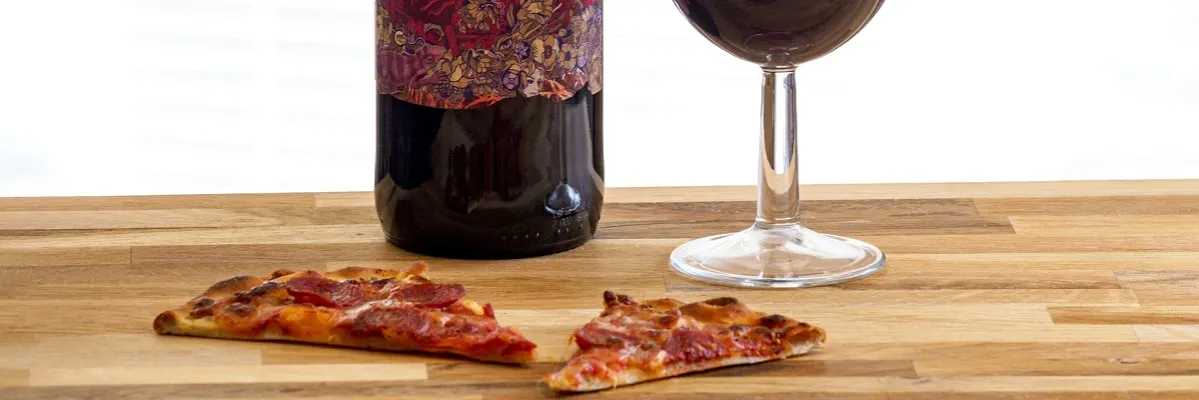 Zdjęcie Jakie wino do pizzy? Odkryj idealne parowanie smaków dla siebie