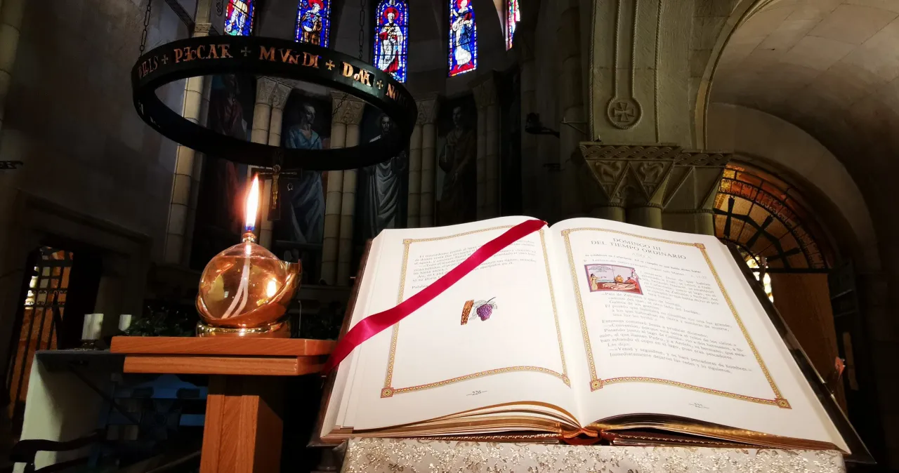 Zdjęcie Kto czyta Pismo Święte w Kościele? Zasady i role