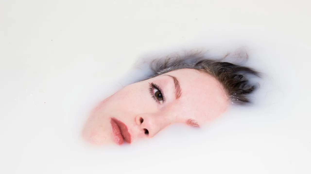 Zdjęcie Blada cera? Jak odzyskać zdrowy koloryt i blask - poradnik