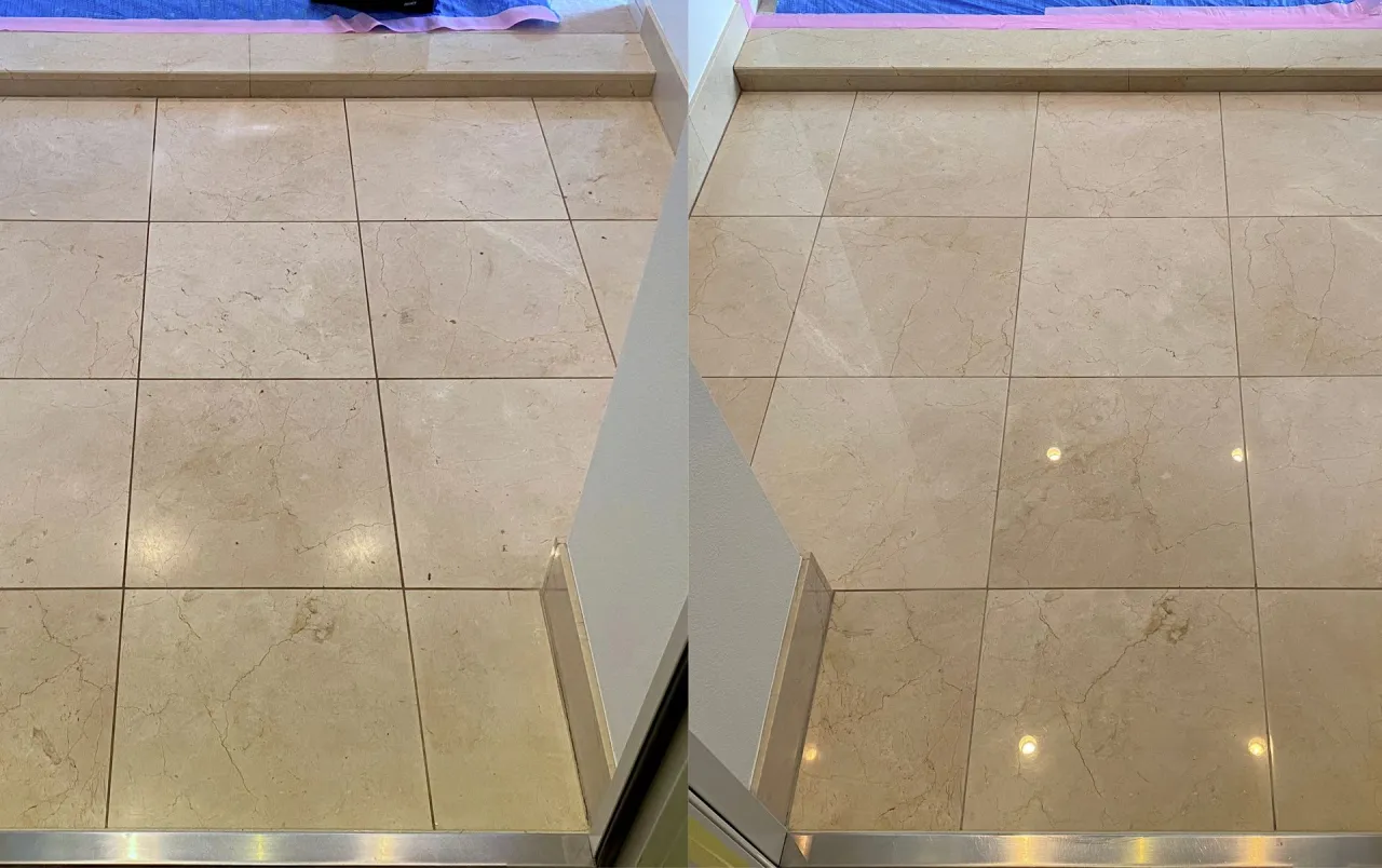 czyszczenie fug na podłodze przed i po