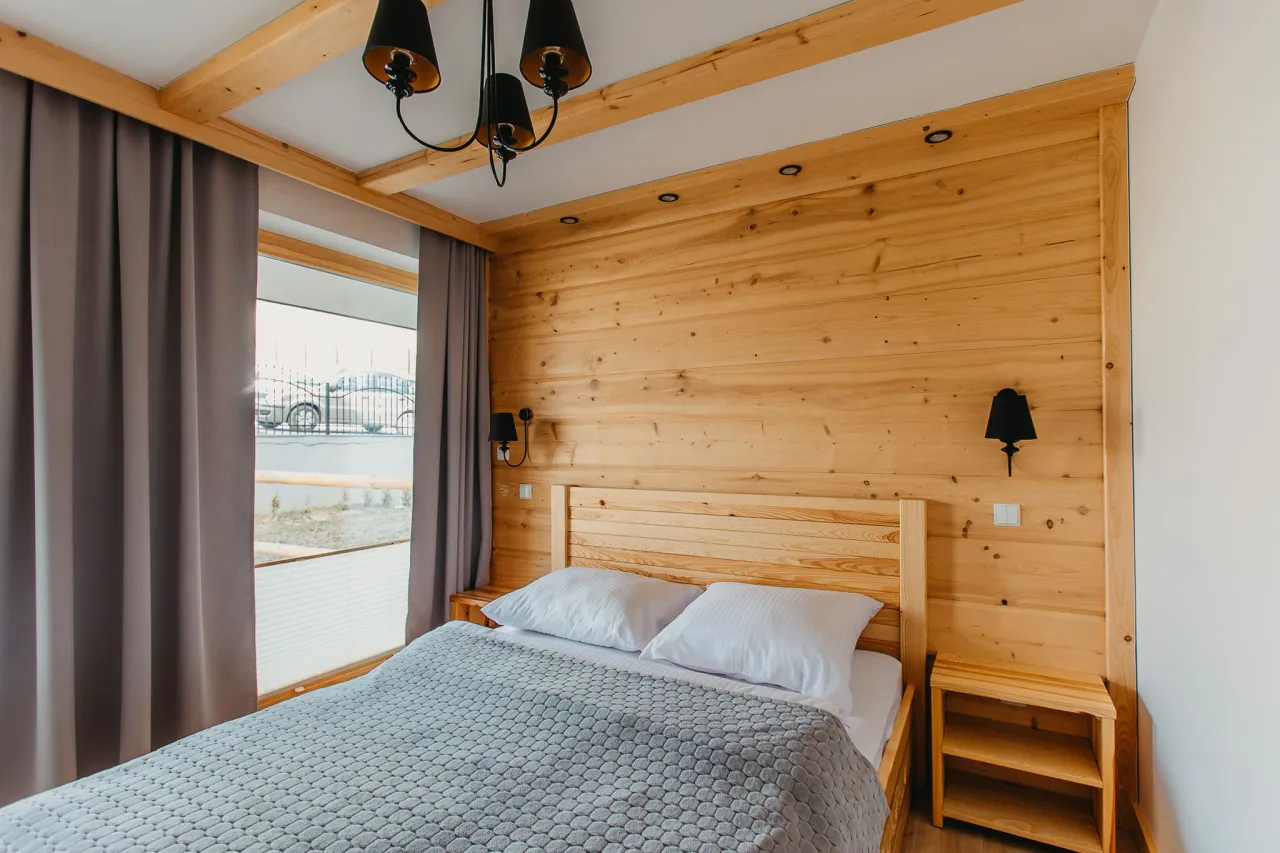 Pokoje Gościnne Bachledzki Wierch Zakopane budynek styl zakopiański