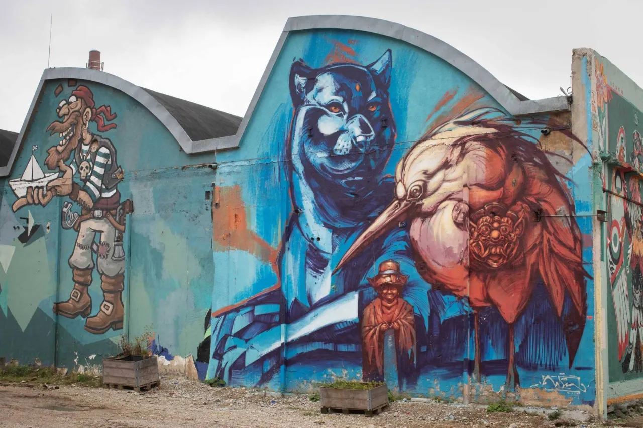 Loomit Graffiti Mural