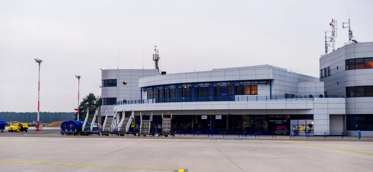 Port Lotniczy Szczecin Goleni&oacute;w SZZ