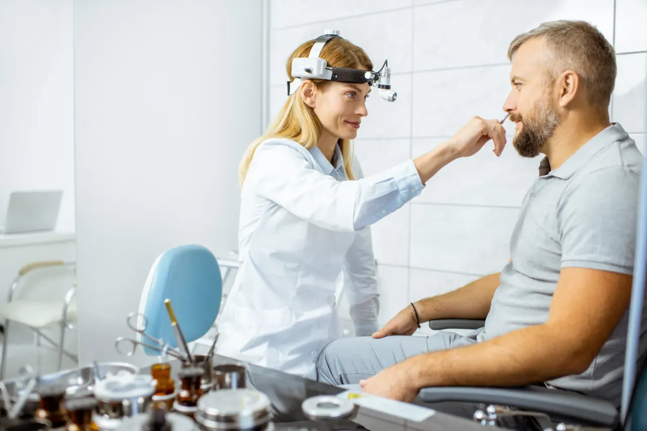 Wyszukiwanie laryngologa NFZ