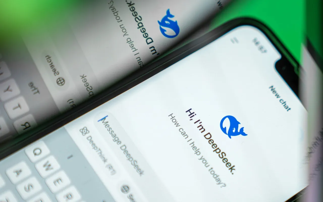 Zdjęcie Memy o DeepSeek: Jak AI wywołuje śmiech i porównania z ChatGPT