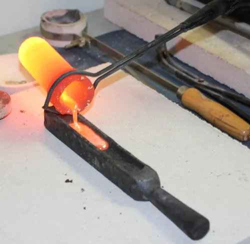 proces topienia złota u jubilera