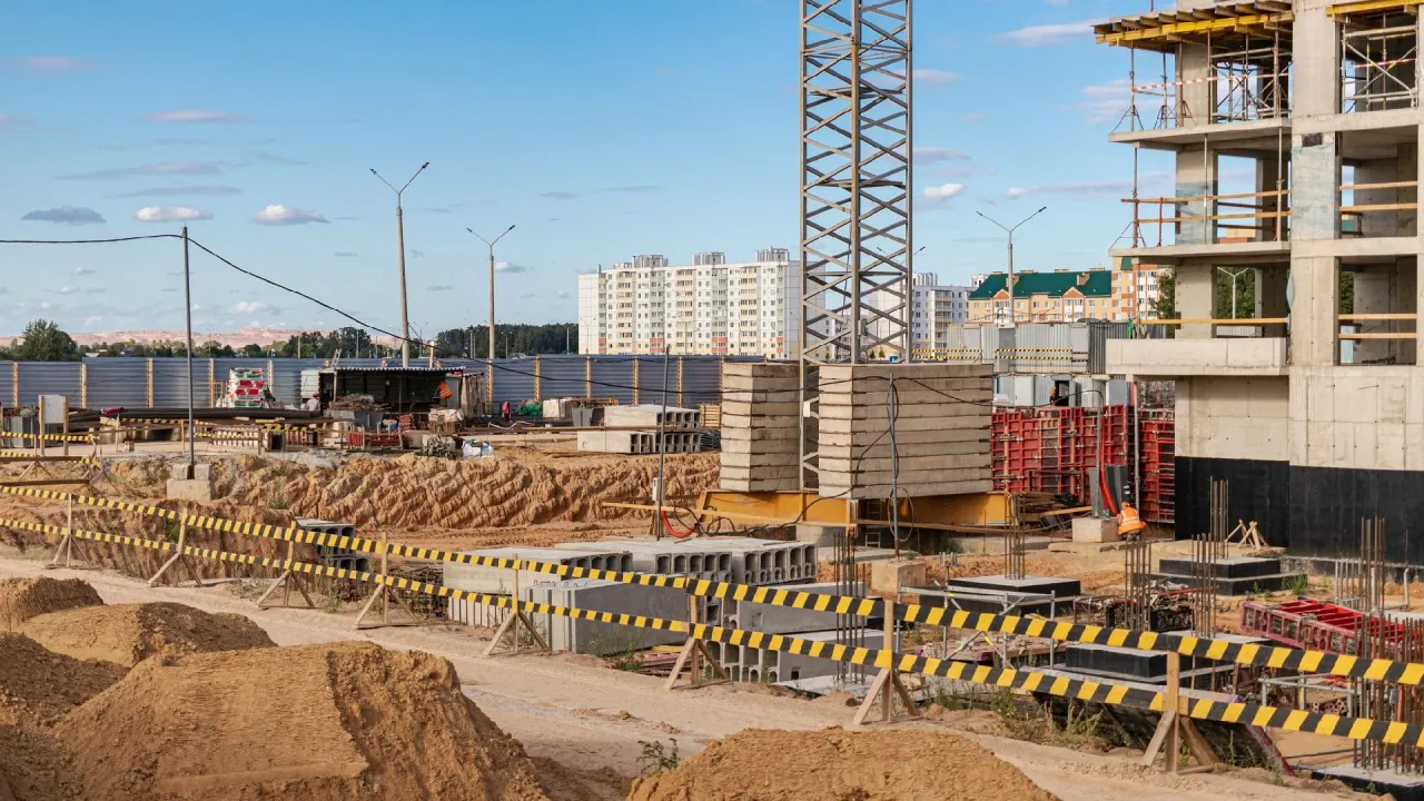 zr&oacute;wnoważone budownictwo ESG