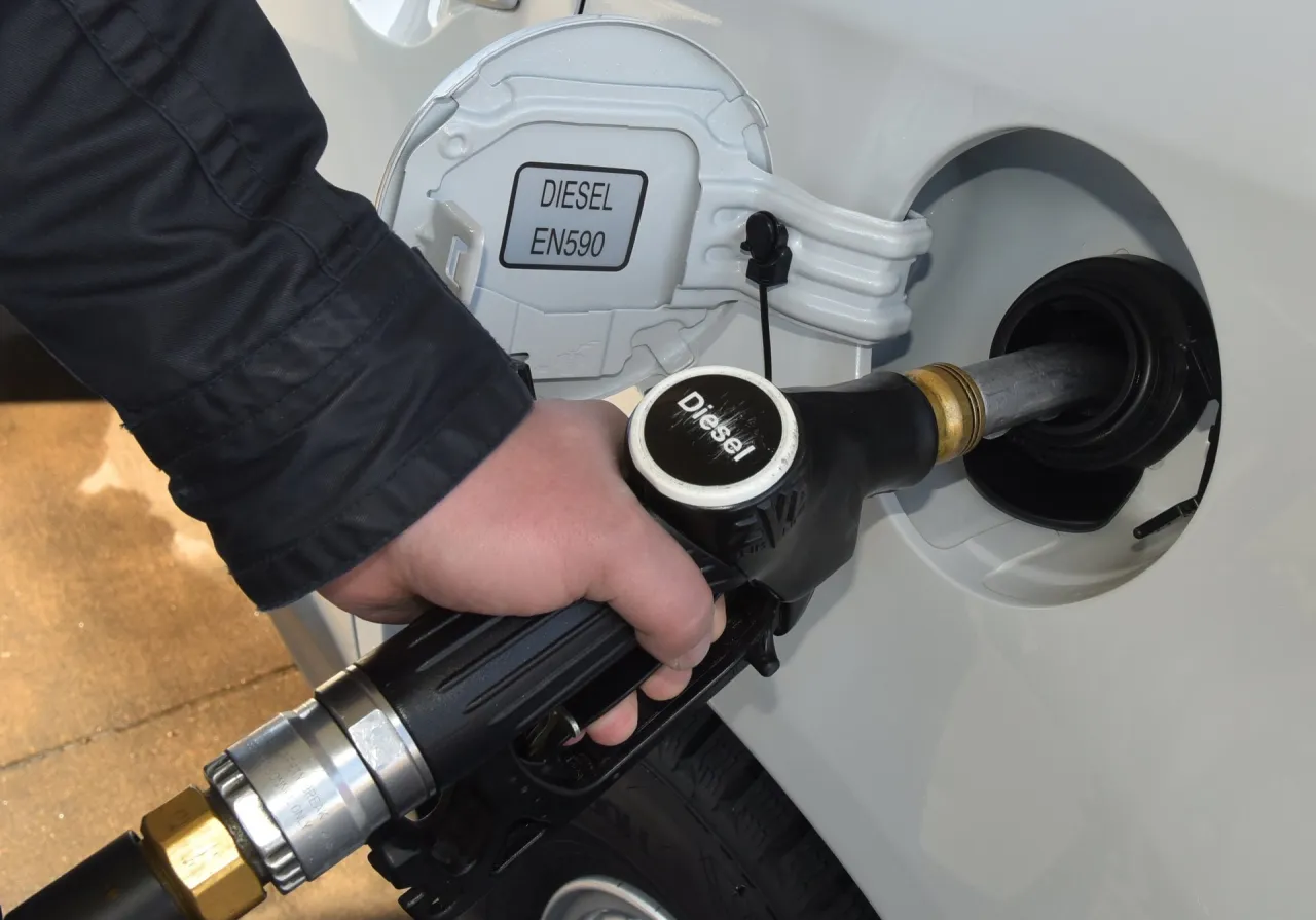 klapka wlewu paliwa diesel oznaczenia