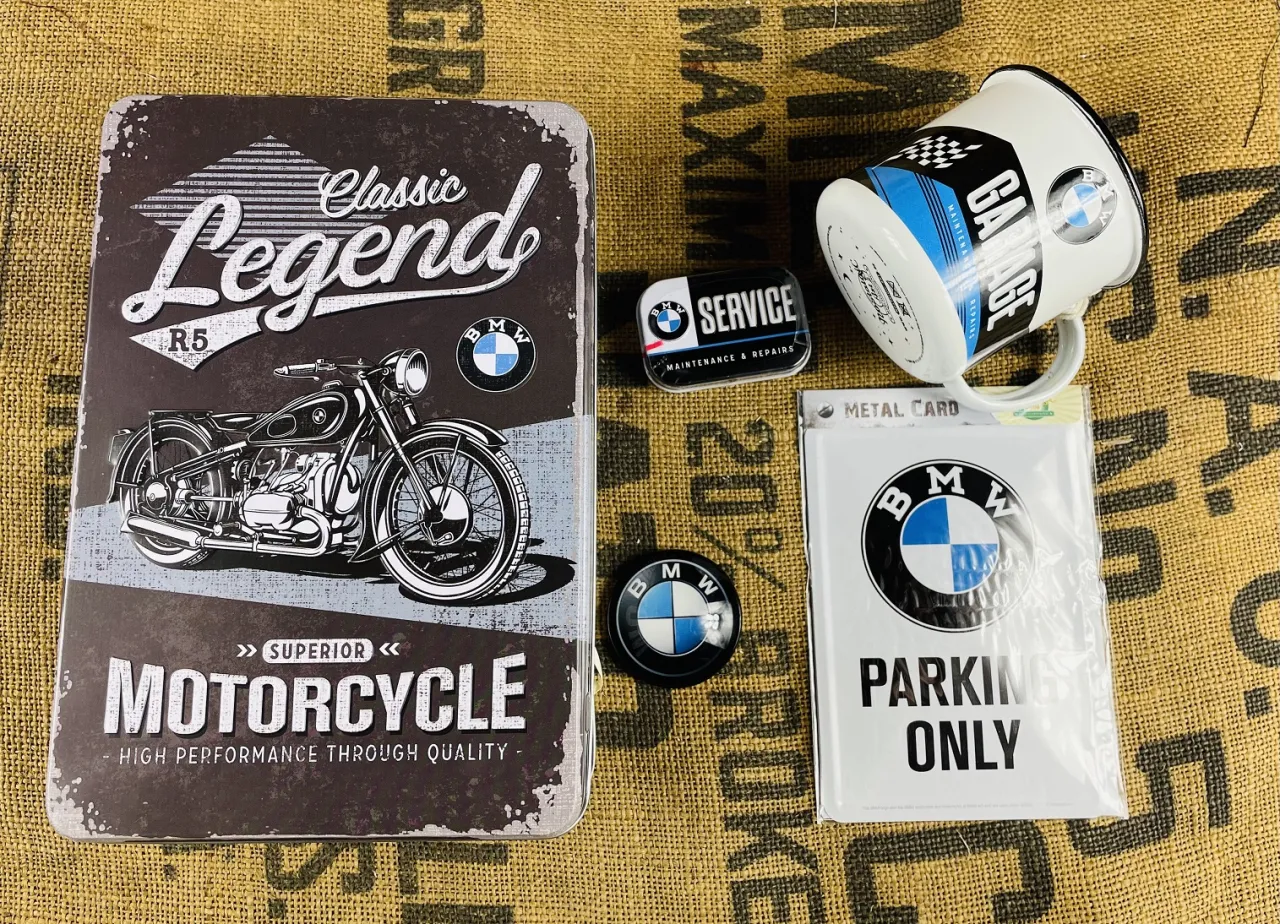 prezenty dla fana BMW, jazda po torze, gadżety BMW, odzież BMW