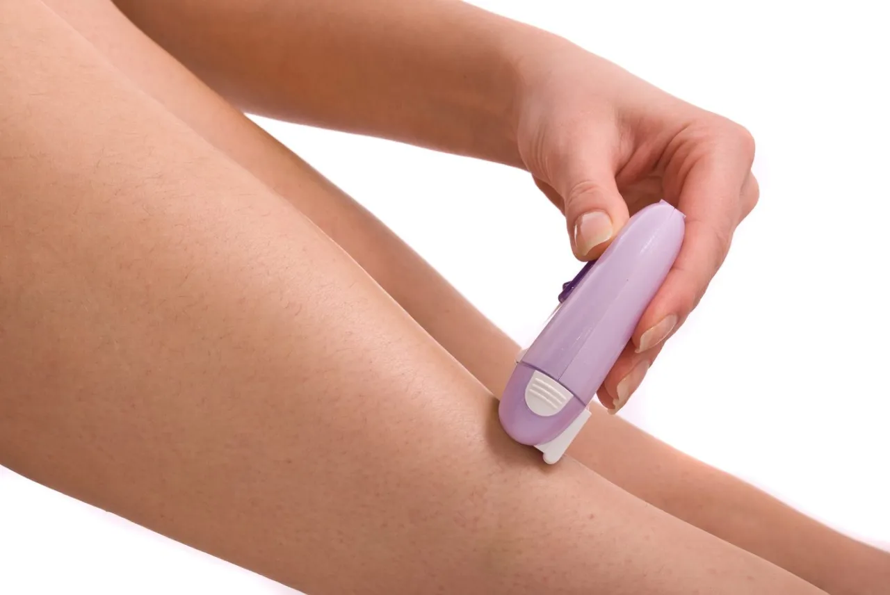 Depilator pęsetowy i depilator dyskowy por&oacute;wnanie