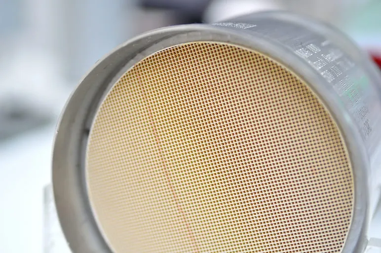 Zdjęcie Katalizator Seata Cordoba się dusi? 5 alarmujących sygnałów awarii