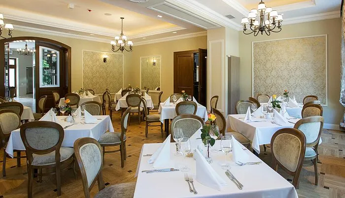Zdjęcie Pałac Polanka Krosno: luksusowy hotel z bogatą historią i komfortem