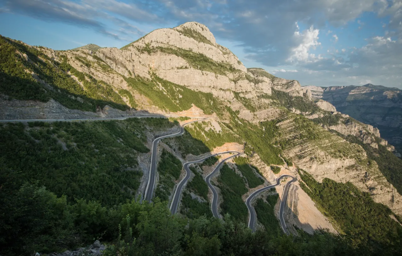 Riwiera Albańska motocyklem SH8