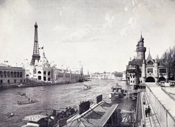 Paryż widok na wieżę Eiffla i Sekwanę