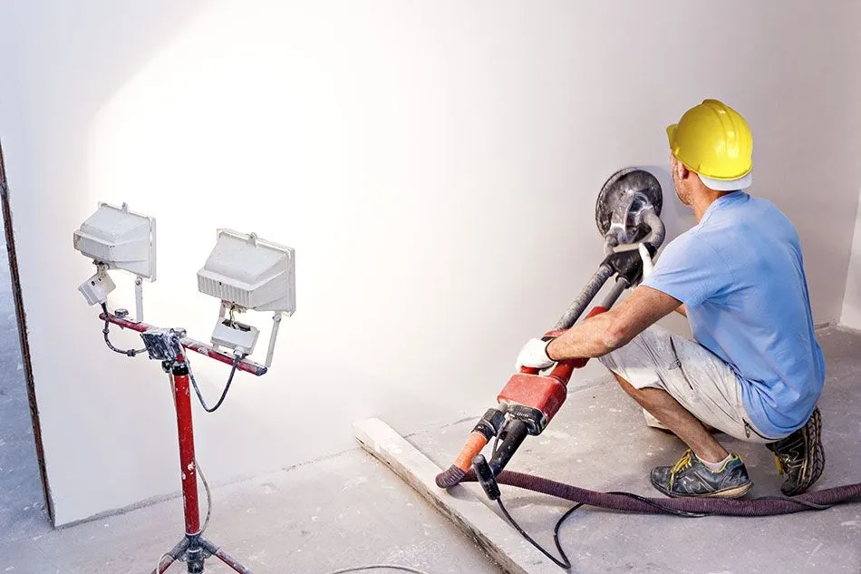 szlifowanie ścian ręczne i maszynowe porównanie