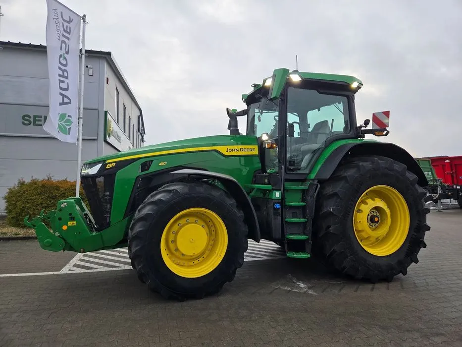 ciągnik rolniczy 60-90 KM w pracy