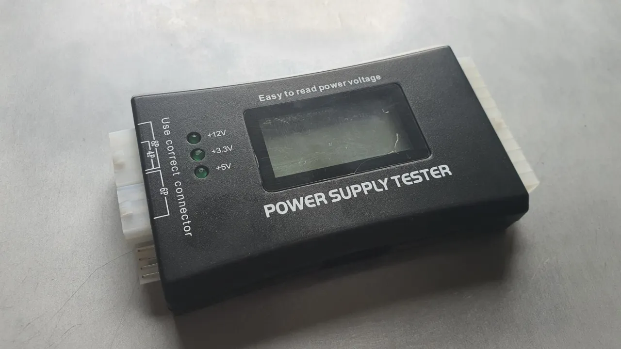 tester zasilaczy komputerowych z wyświetlaczem LCD