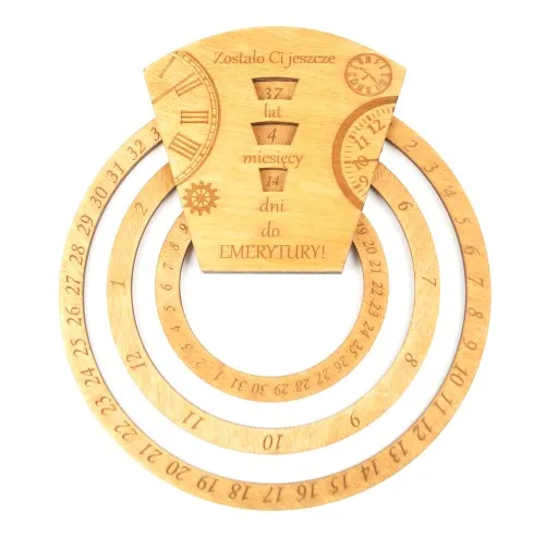 Kalendarz z zaznaczonymi 4 latami do emerytury