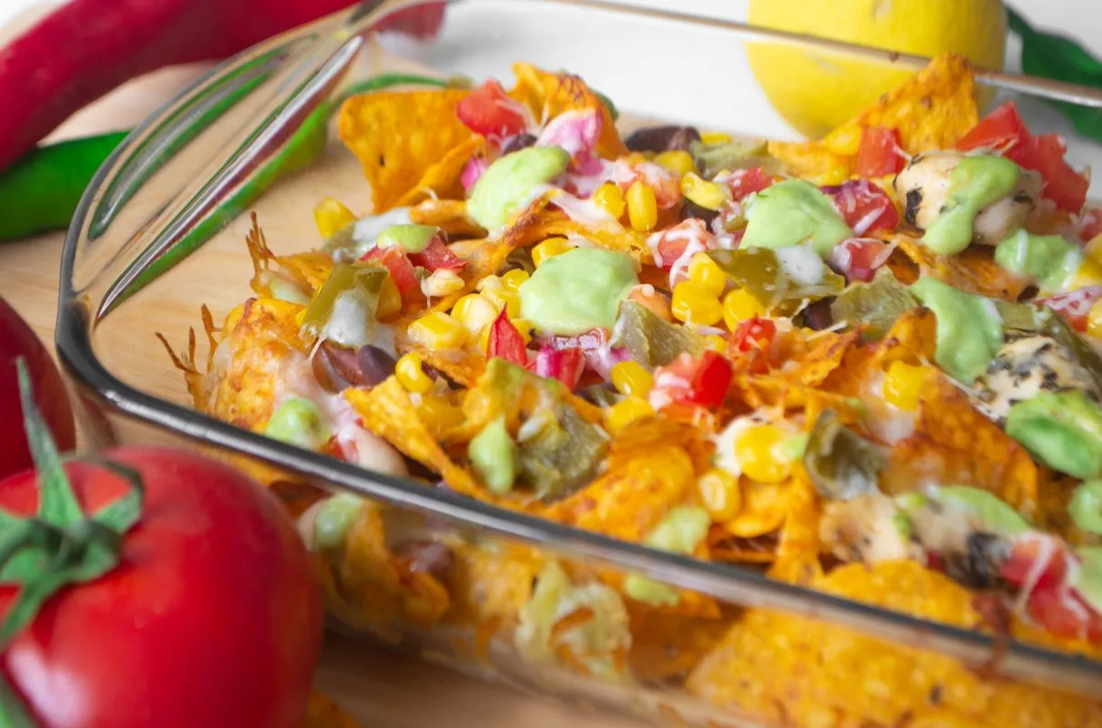 Składniki na zapiekankę z nachosami