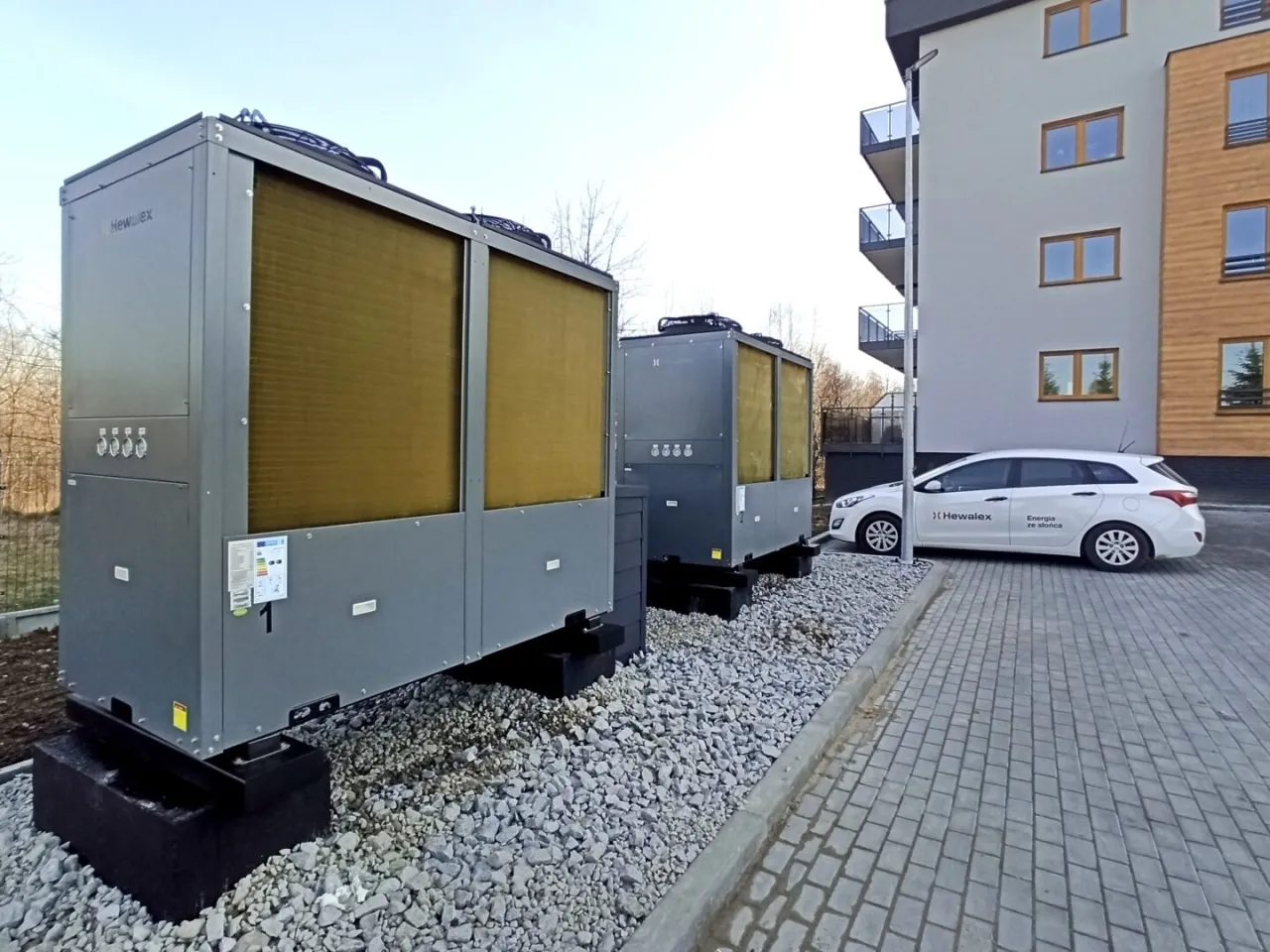 Nowoczesne systemy grzewcze pompy ciepła instalacje solarne