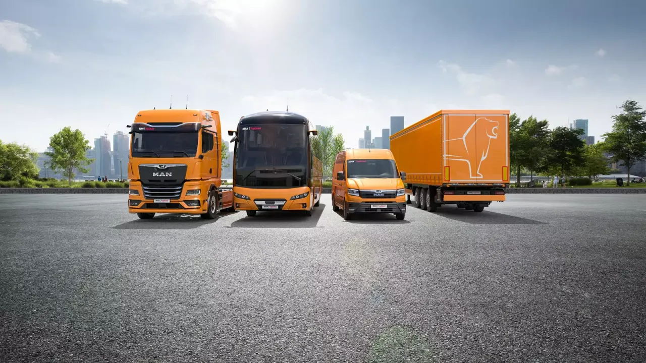 R&oacute;żne typy pojazd&oacute;w ciężarowych i bus&oacute;w