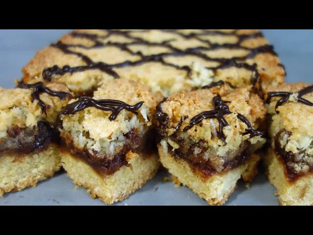 ciasto z kajzerek z bakaliami