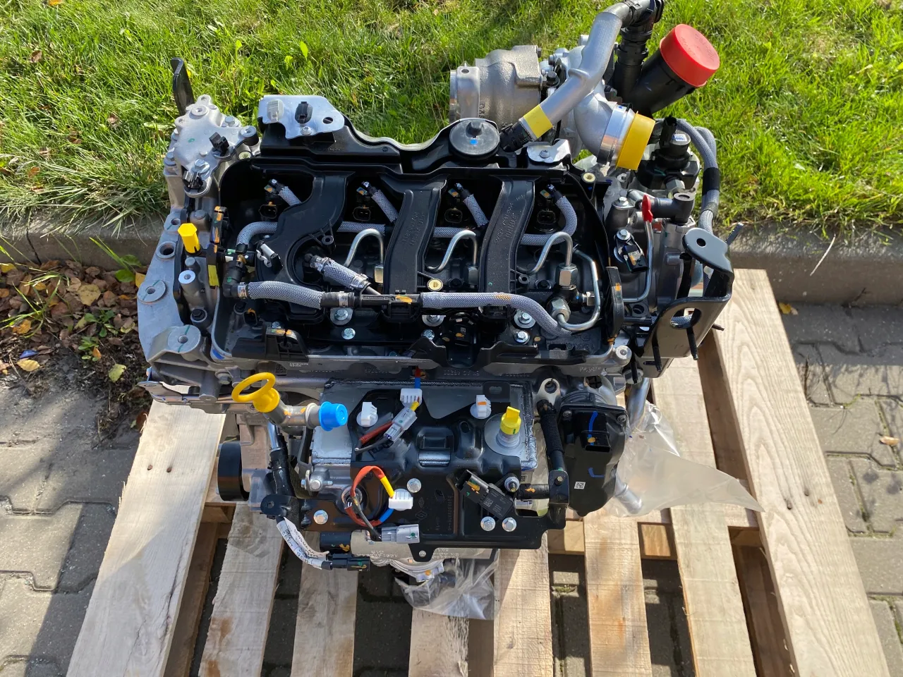 Renault Trafic III po liftingu silnik 2.0 dCi M9R