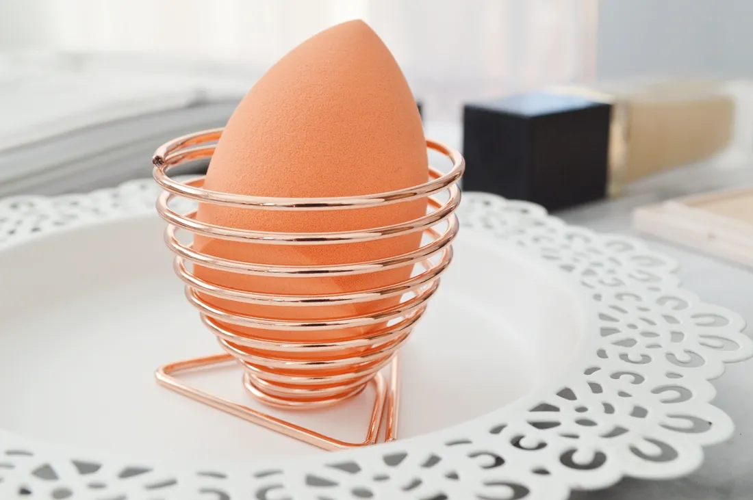 jak suszyć gąbkę do makijażu