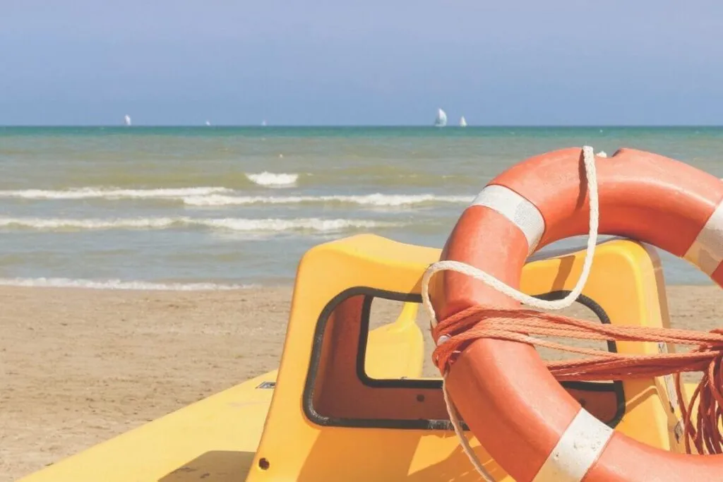 stopniowe wchodzenie do wody morze bezpieczeństwo