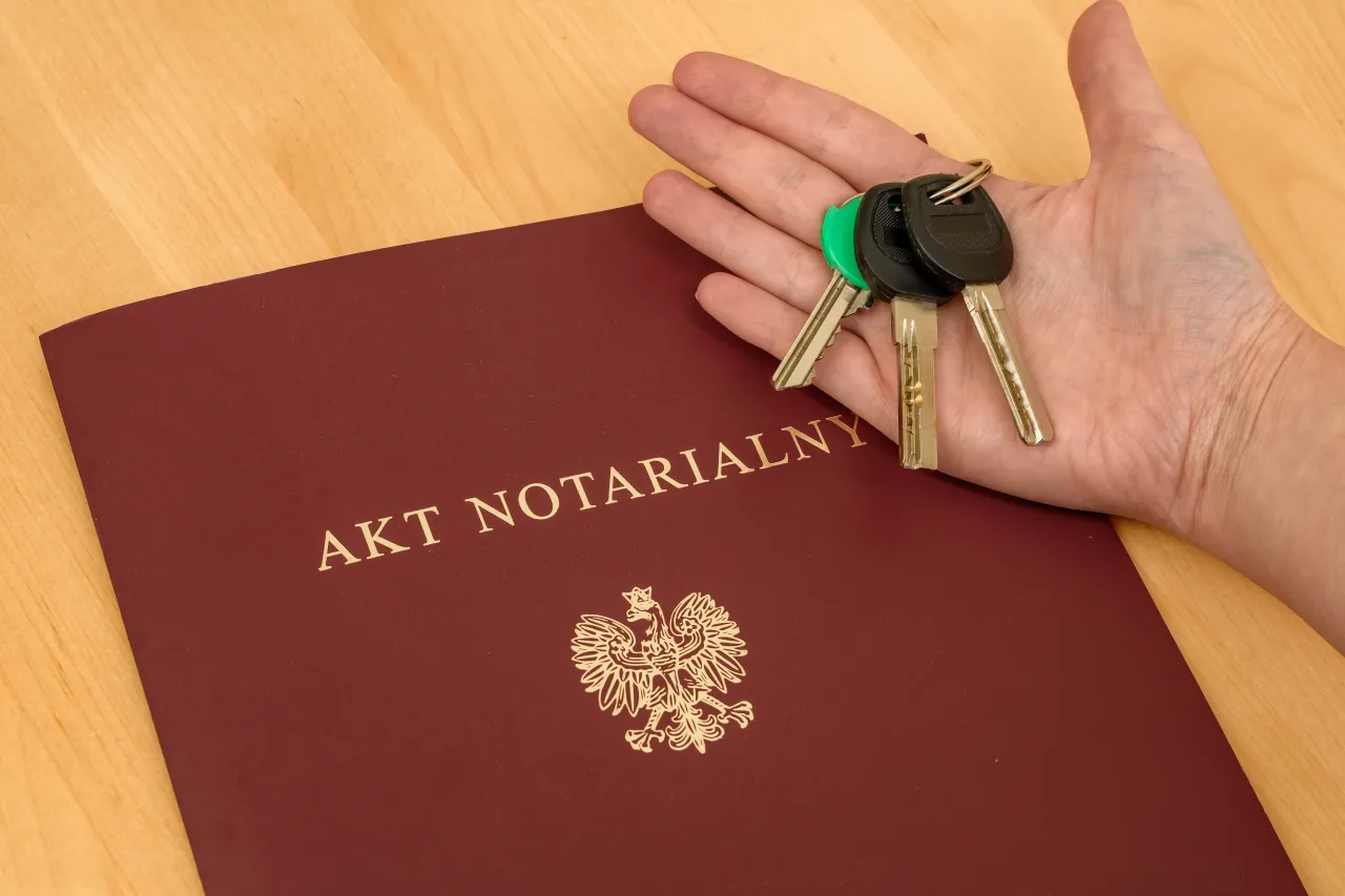 Księga wieczysta, dokumenty nieruchomości, akty notarialne