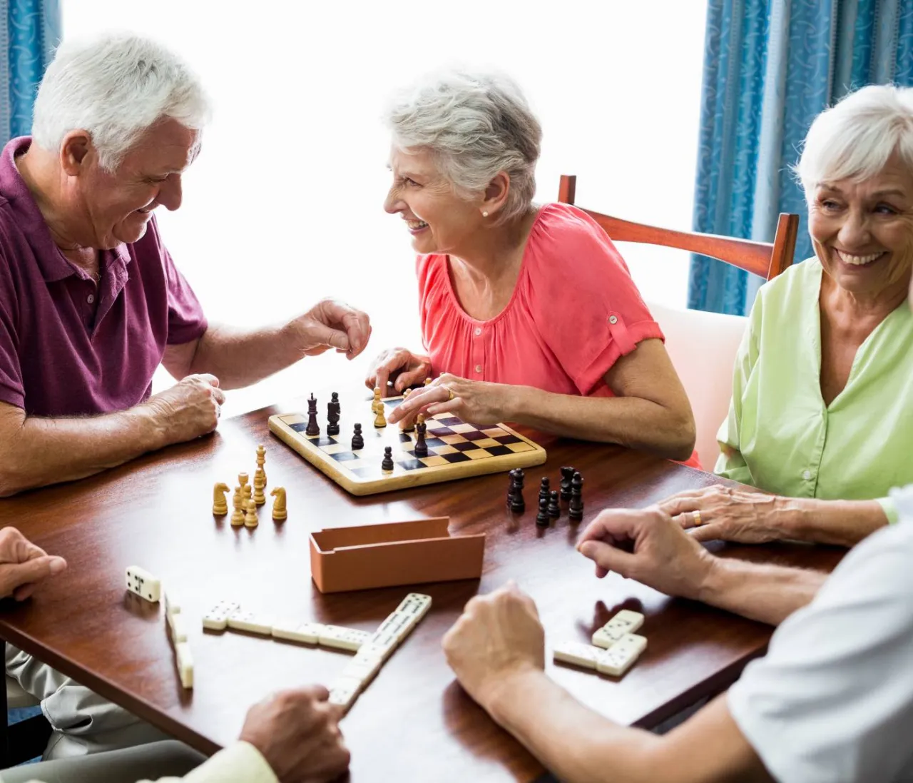 seniorzy gry planszowe ćwiczenia pamięci