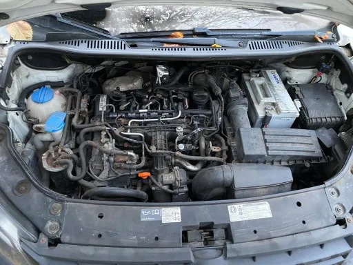 silnik 1.6 MPI w komorze VW Caddy III