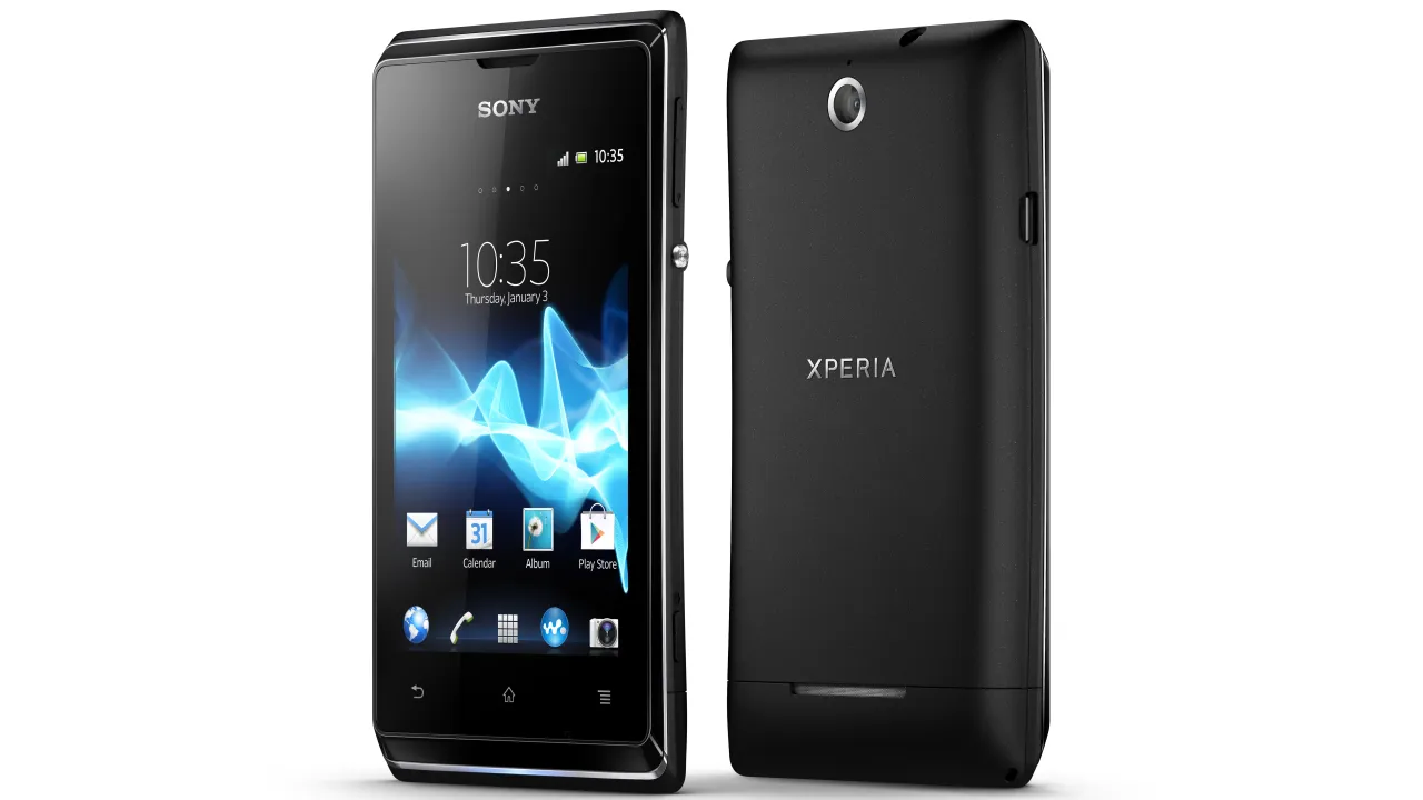 Sony Xperia E smartfon starego typu
