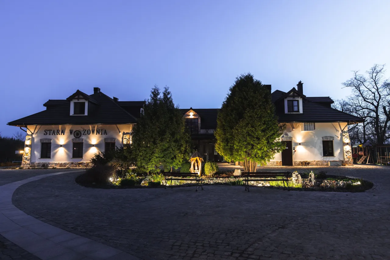 Dworek w Zabużu strefa SPA basen jacuzzi