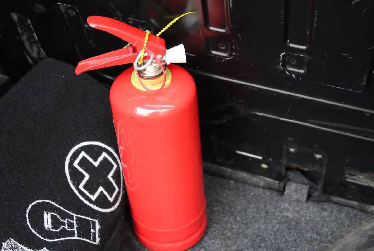 Gaśnica w samochodzie ratująca życie