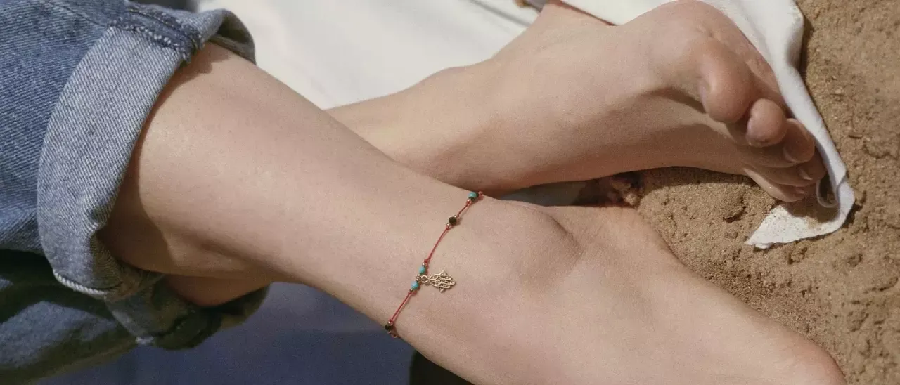 stylizacje z bransoletką na kostce