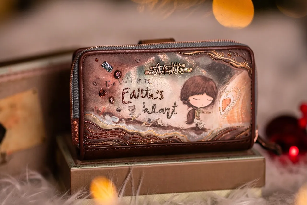 Anekke asortyment torebki plecaki portfele