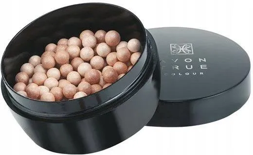 Opinie użytkowniczek perełek rozświetlających Avon