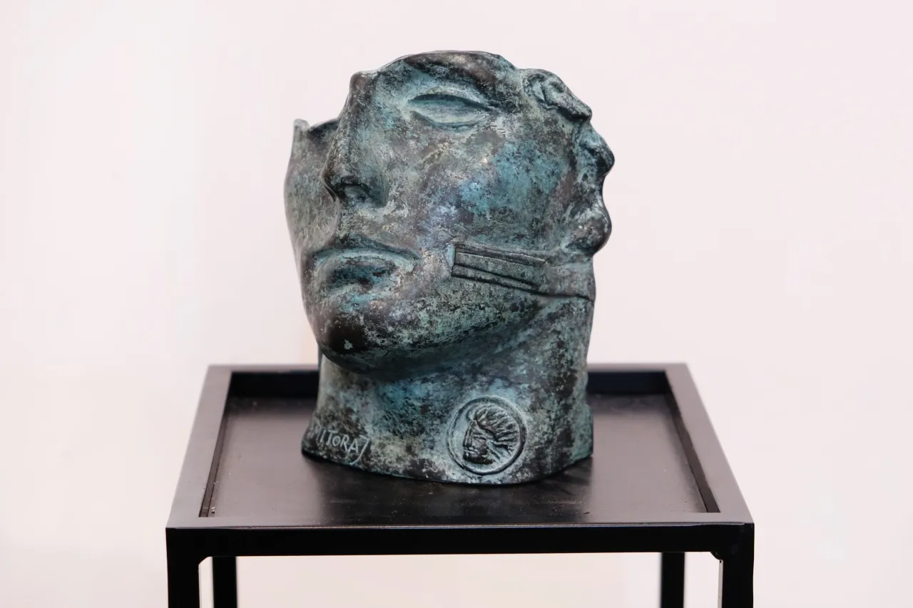 Igor Mitoraj rzeźbiarz portret