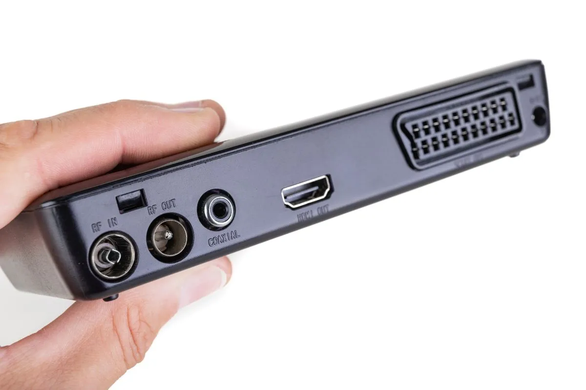 Podłączenie tunera DVB-T2