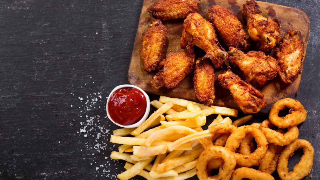 Akrylamid w pieczonych frytkach różnice kolorystyczne